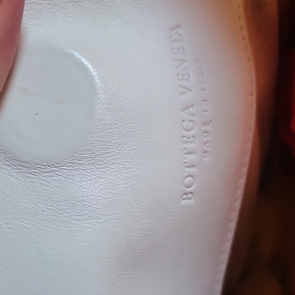 Vintage Bottega Veneta Off White Perforated Handbag - Picture 2 of 10